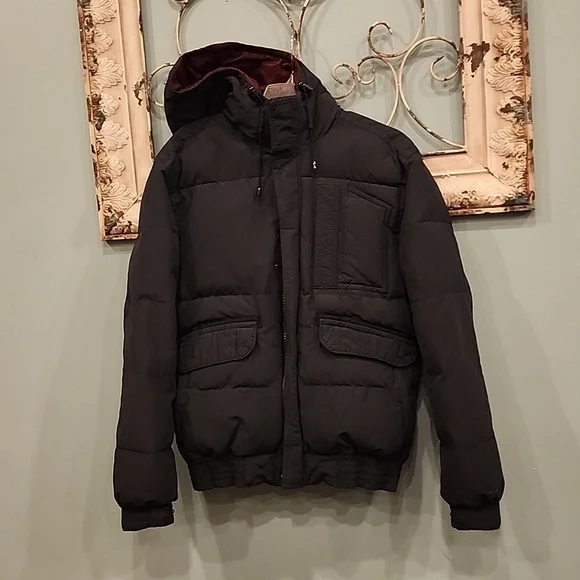 Levis Puffer coat with hood - Picture 1 of 14